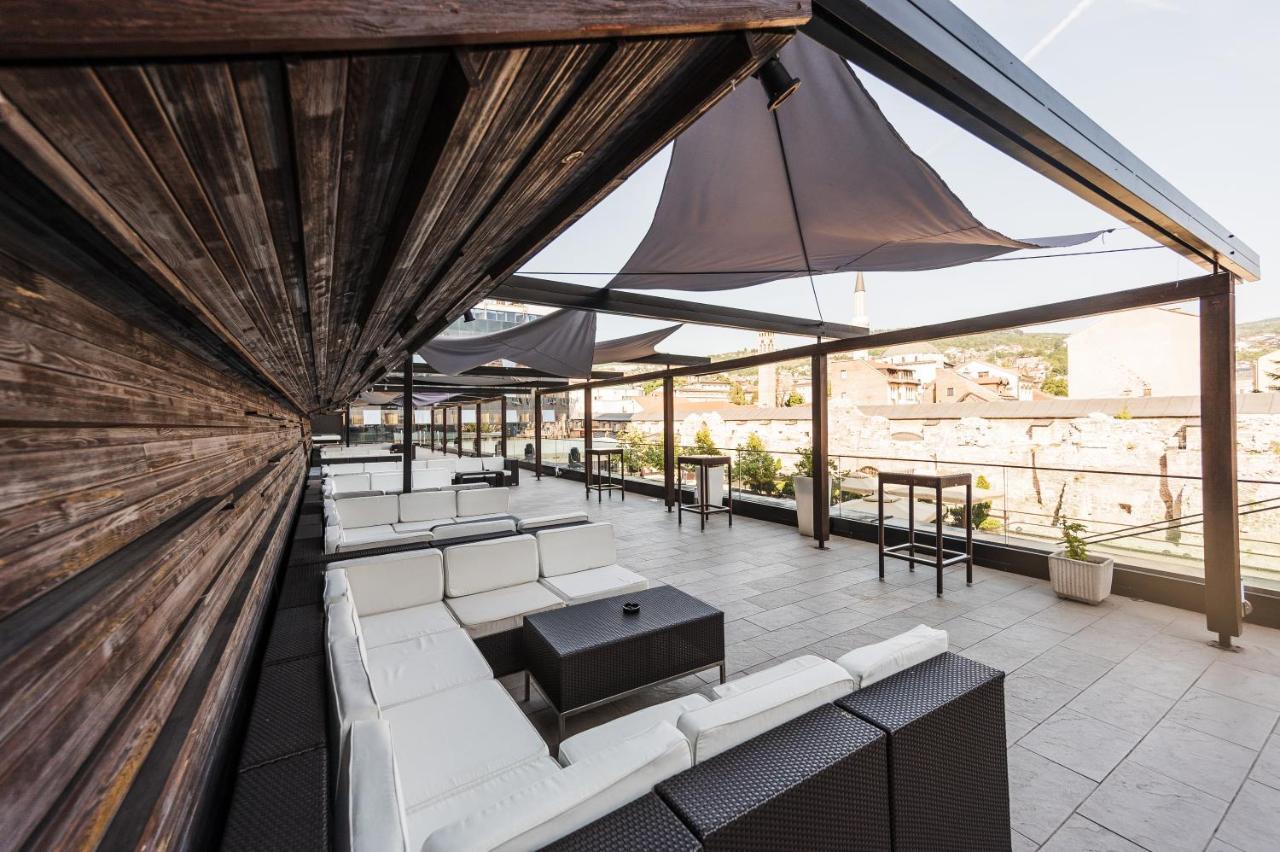 סראייבו Hotel Europe מראה חיצוני תמונה The rooftop bar