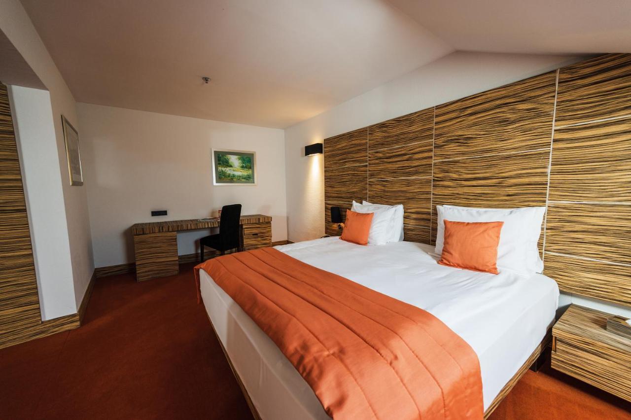 סראייבו Hotel Europe מראה חיצוני תמונה